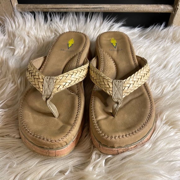 Women’s volatile shoes!